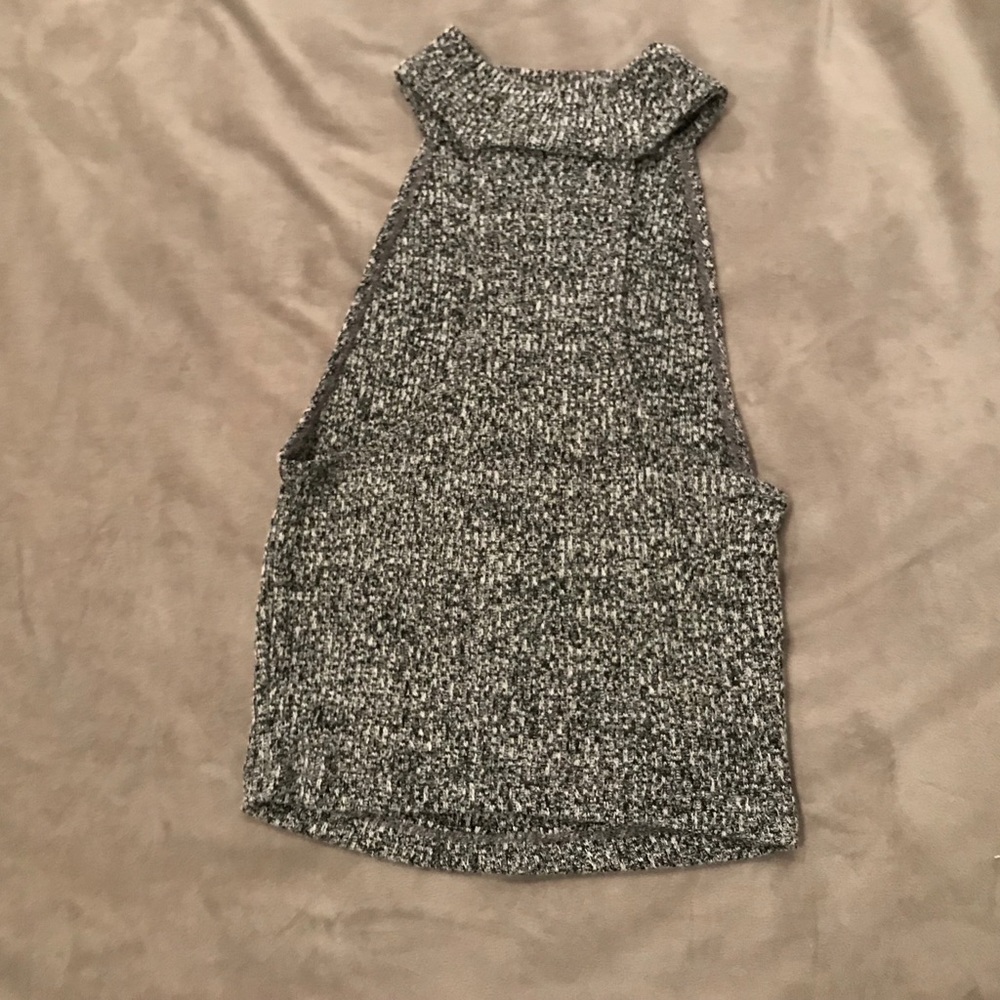 Pacsun Cropped Sweater Tank - Picture 2 of 2
